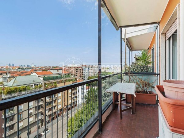 appartamento in vendita a Milano in zona Città Studi
