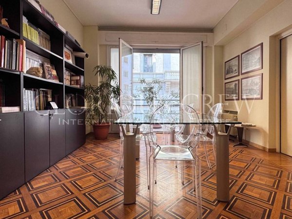 appartamento in vendita a Milano in zona Cadorna