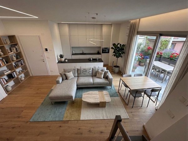 appartamento in vendita a Milano in zona Tibaldi