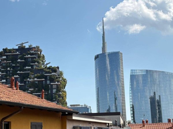 appartamento in vendita a Milano in zona Isola