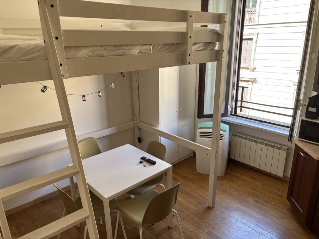appartamento in vendita a Milano in zona Il Portello