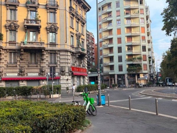 appartamento in vendita a Milano in zona Città Studi