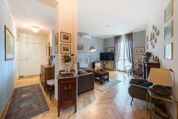 appartamento in vendita a Milano in zona Città Studi