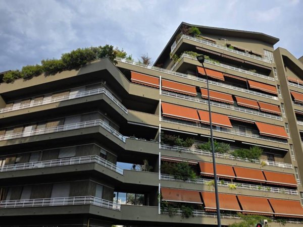 appartamento in vendita a Milano in zona Montalbino