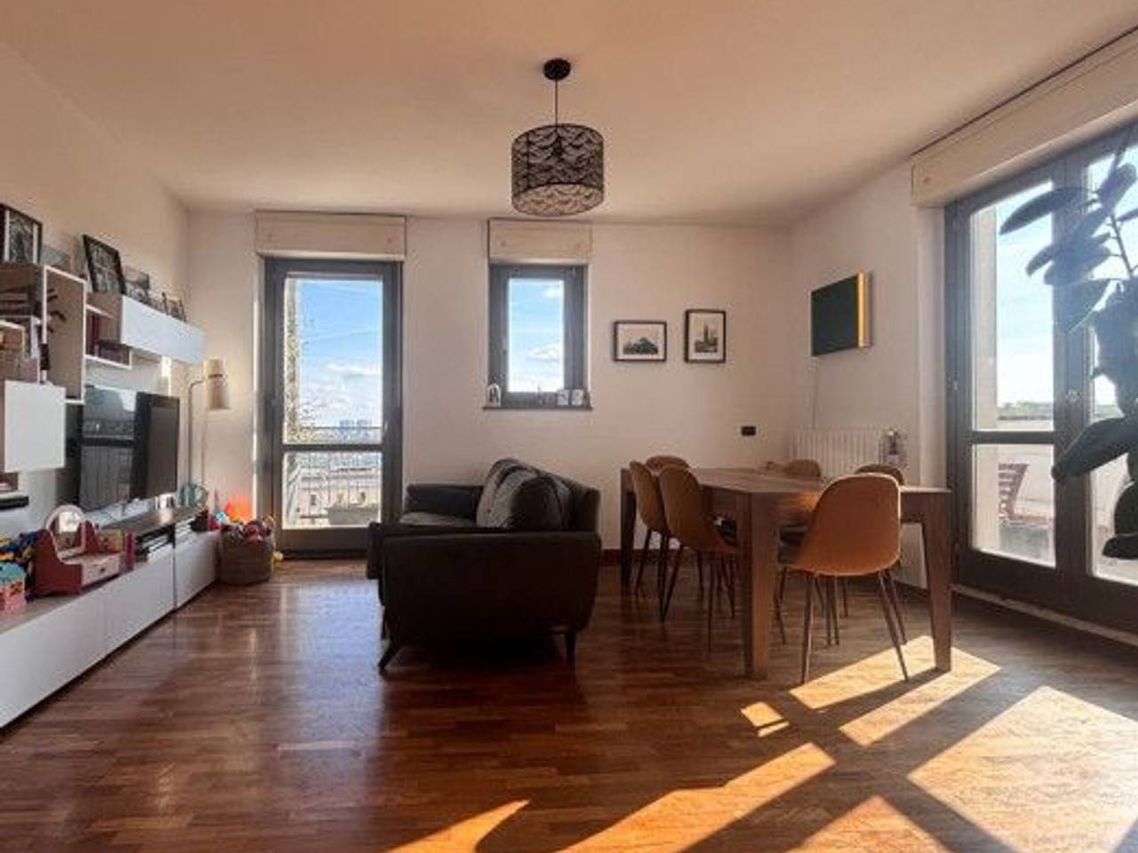 appartamento in vendita a Milano in zona Farini