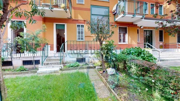 appartamento in vendita a Milano in zona Rembrandt