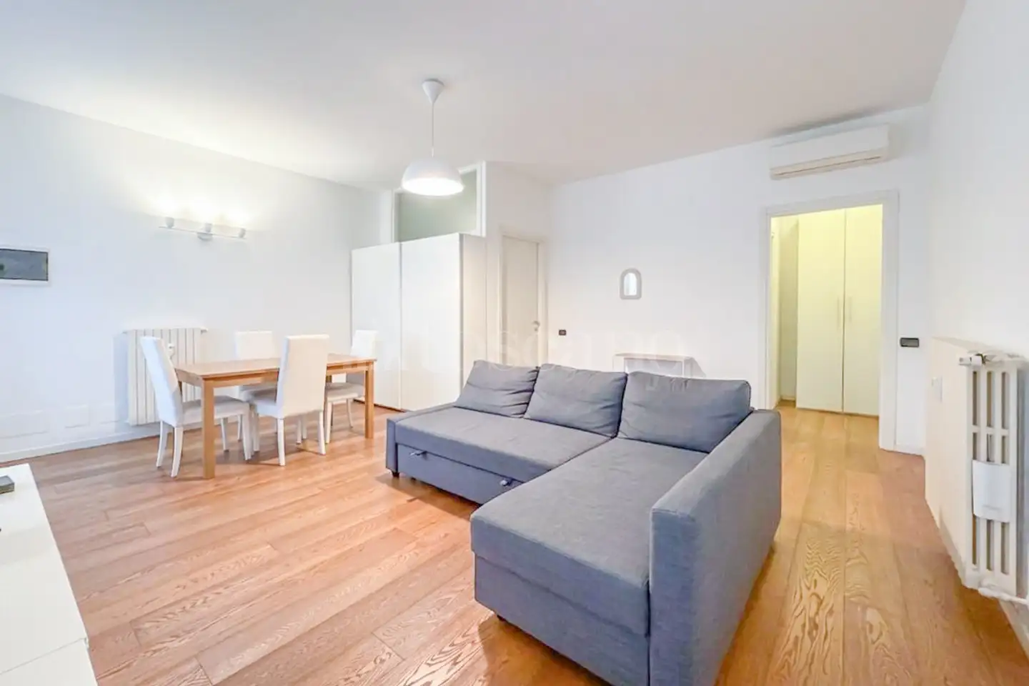 appartamento in vendita a Milano in zona De Angeli