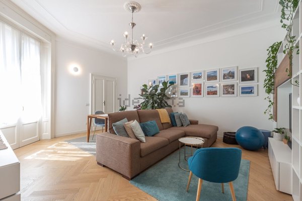 appartamento in vendita a Milano in zona Porta Vigentina