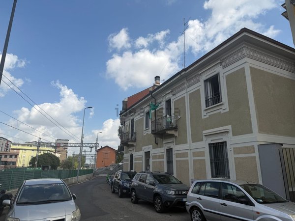 appartamento in vendita a Milano in zona Bruzzano
