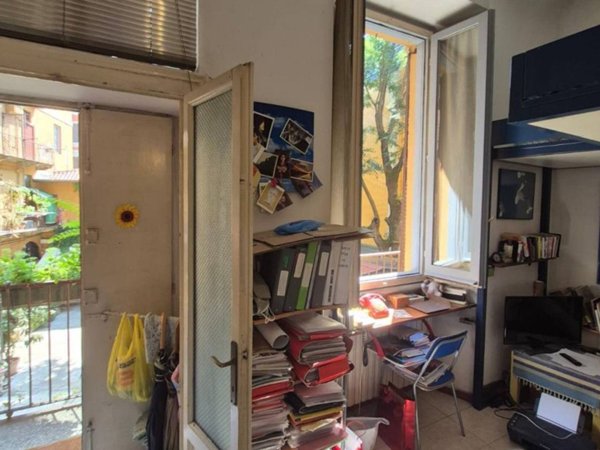 appartamento in vendita a Milano in zona Porta Genova