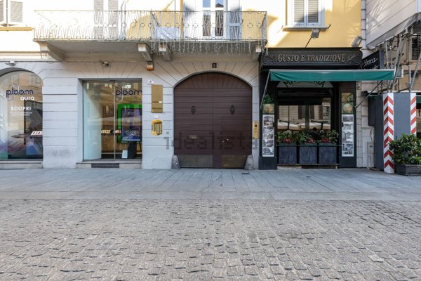 appartamento in vendita a Milano in zona Porta Garibaldi