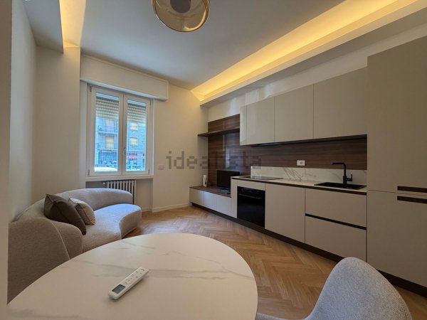 appartamento in vendita a Milano in zona Città Studi