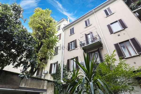 appartamento in vendita a Milano in zona Loreto