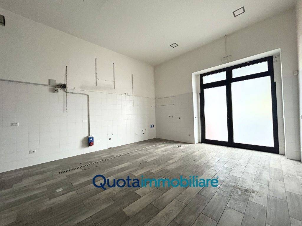 negozio in vendita a Milano in zona Bicocca