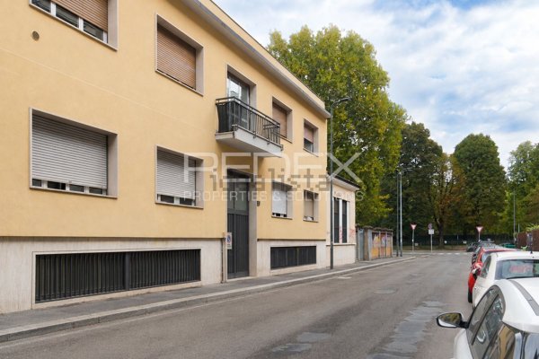 appartamento in vendita a Milano in zona Loreto