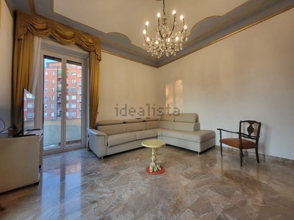appartamento in vendita a Milano in zona Corsica