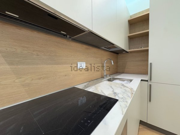 appartamento in vendita a Milano in zona Città Studi