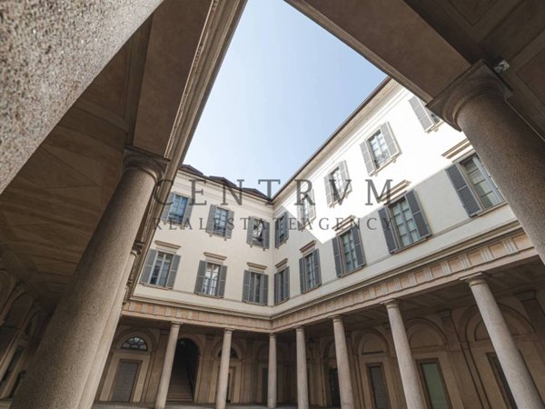 ufficio in vendita a Milano in zona Brera