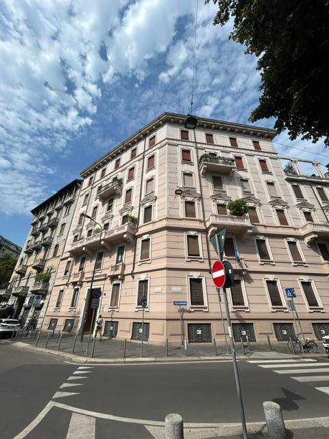 appartamento in vendita a Milano in zona Solari