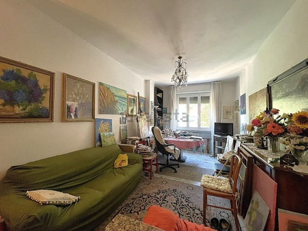 appartamento in vendita a Milano in zona Lorenteggio