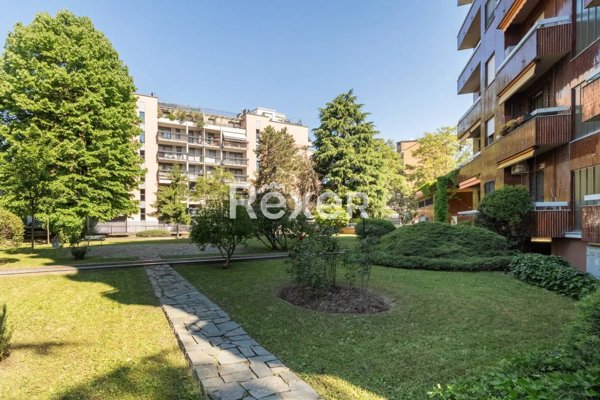 appartamento in vendita a Milano in zona Barona
