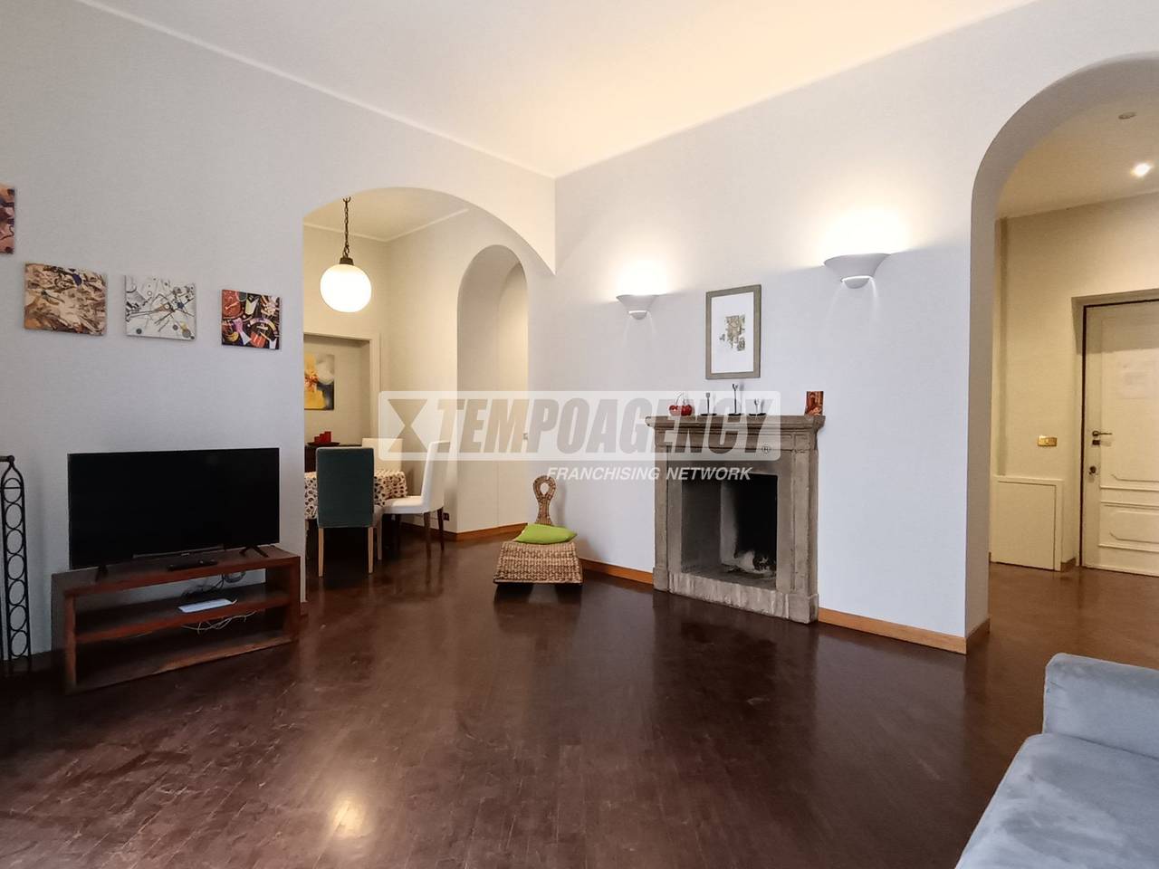 appartamento in vendita a Milano in zona Sant'Ambrogio