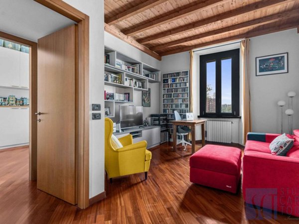 appartamento in vendita a Milano in zona Piazzale Lodi