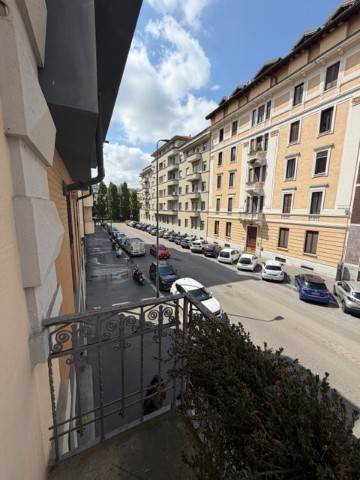 appartamento in vendita a Milano in zona Piazzale Lodi