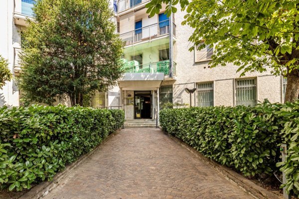 appartamento in vendita a Milano in zona Bande Nere