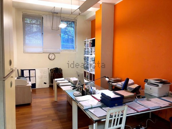 ufficio in vendita a Milano in zona Solari