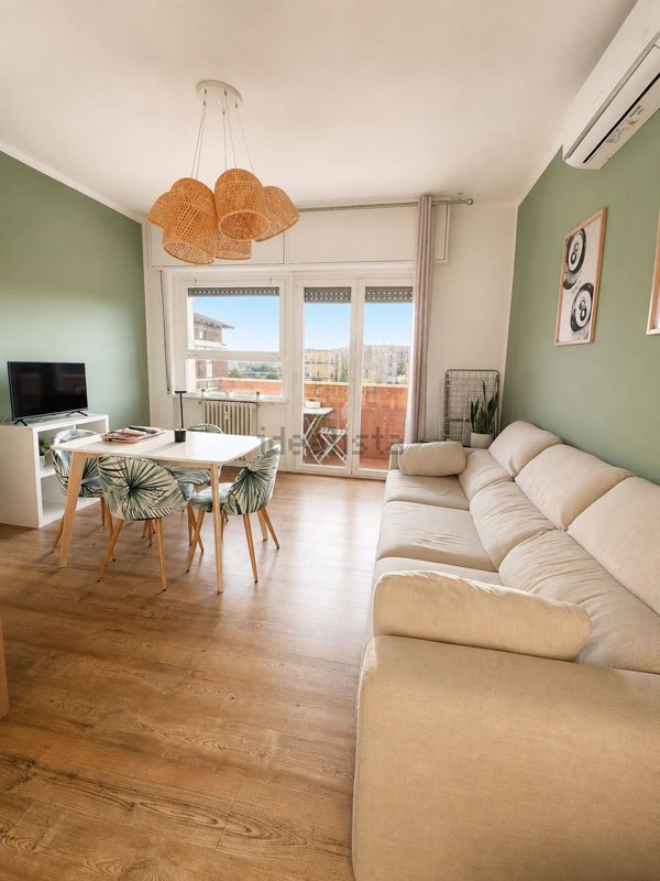 appartamento in vendita a Milano in zona Lorenteggio