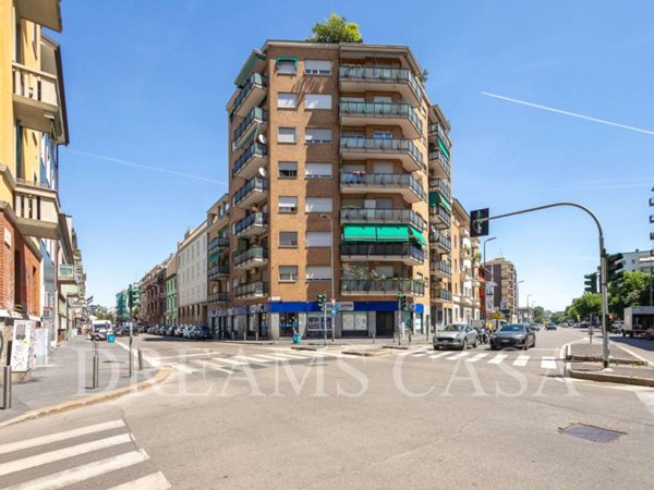 appartamento in vendita a Milano in zona Barona