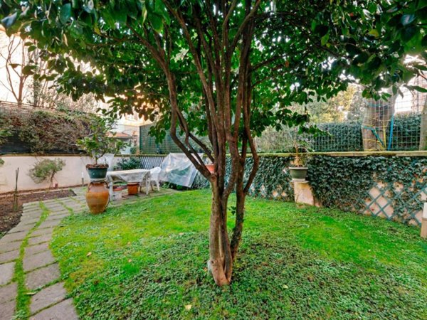 casa indipendente in vendita a Milano in zona Porta Venezia