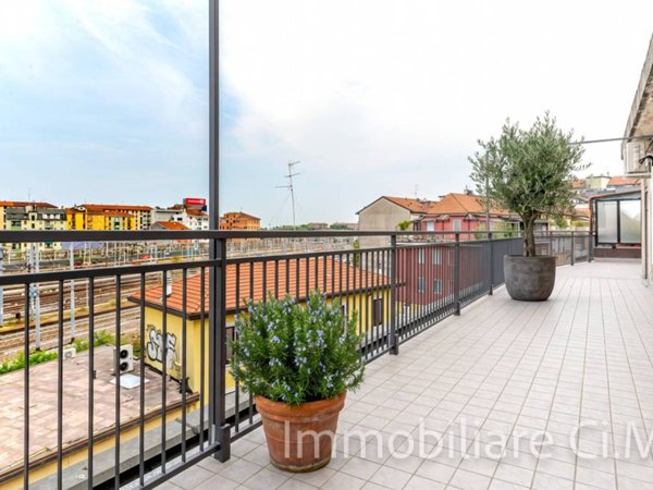 appartamento in vendita a Milano in zona Casoretto