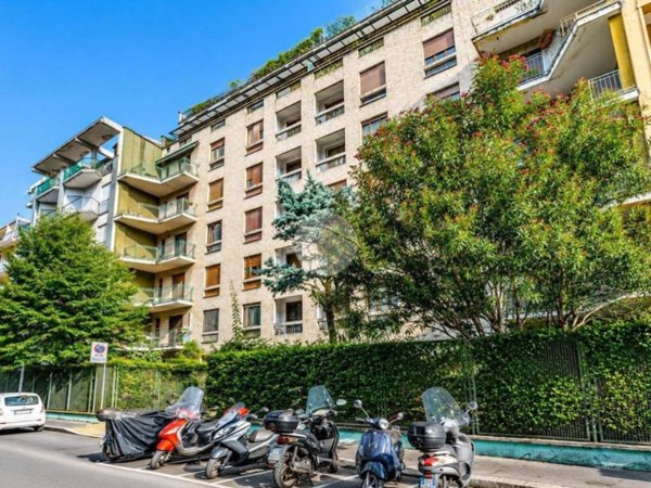 appartamento in vendita a Milano in zona Il Portello