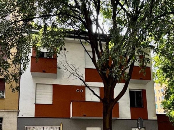 appartamento in vendita a Milano in zona Corvetto