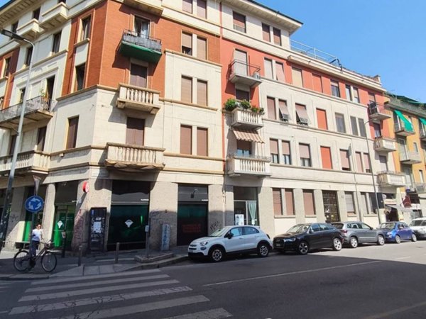 appartamento in vendita a Milano in zona Barona