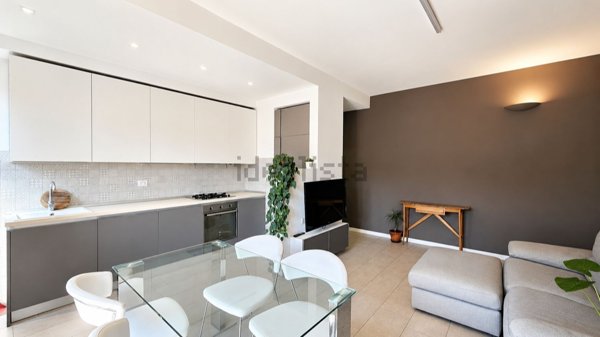 appartamento in vendita a Milano in zona Piazzale Lodi