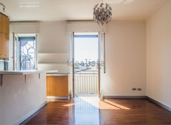 appartamento in vendita a Milano in zona Porta Genova
