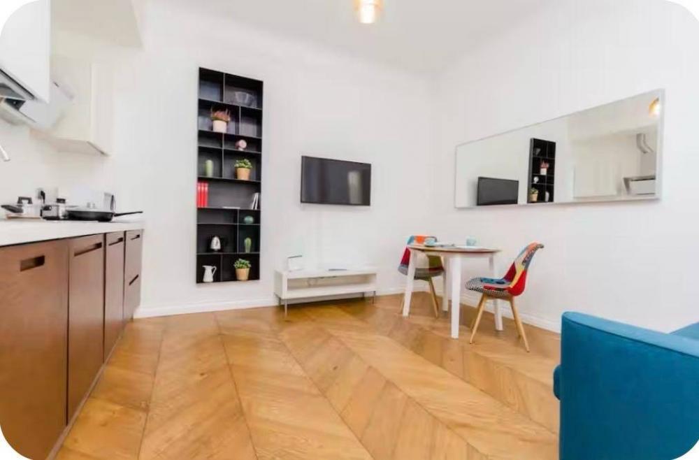 appartamento in vendita a Milano in zona Sempione