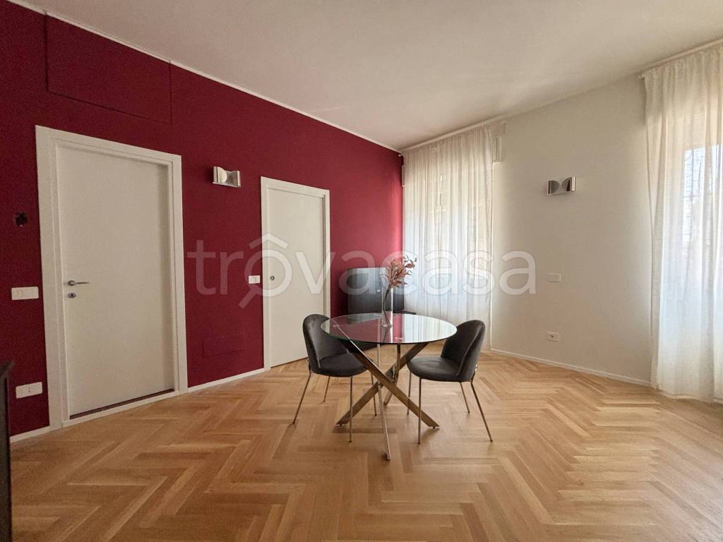 appartamento in vendita a Milano in zona Ghisolfa
