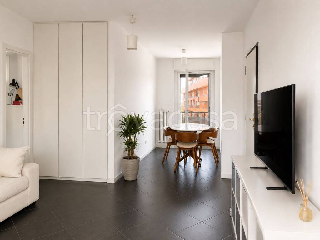 appartamento in vendita a Milano in zona Rogoredo