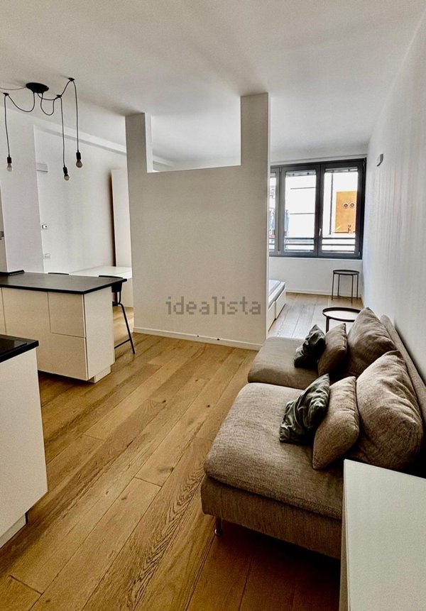 appartamento in vendita a Milano in zona Piazzale Lodi