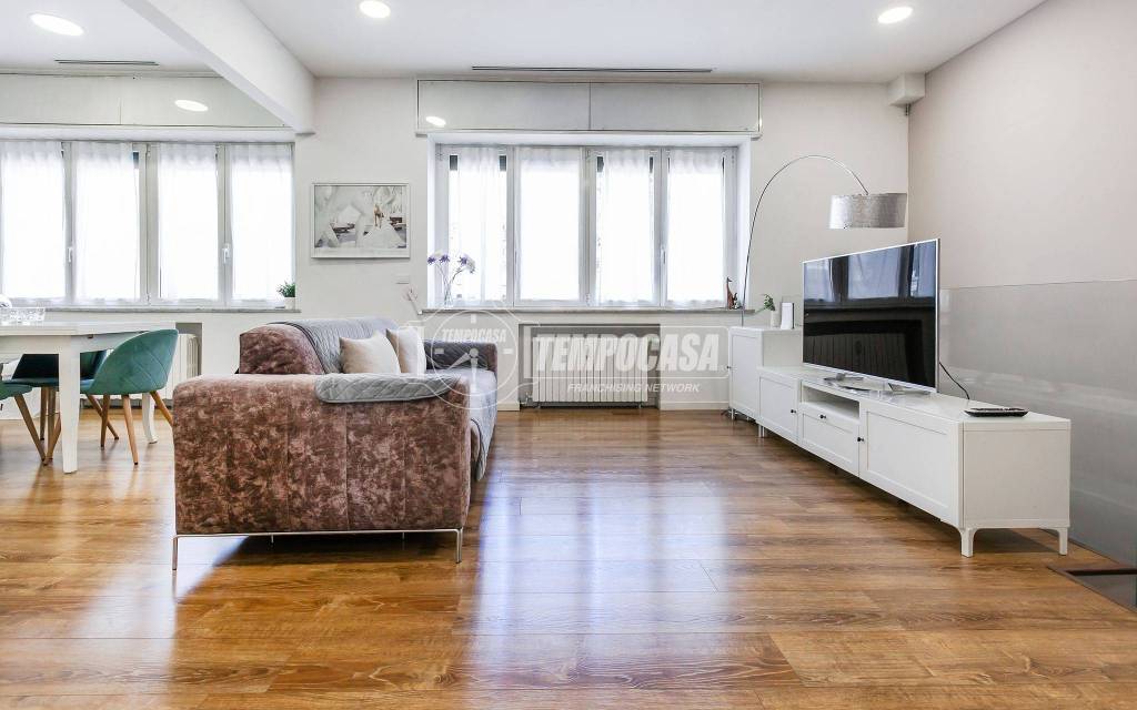 appartamento in vendita a Milano in zona Porta Garibaldi