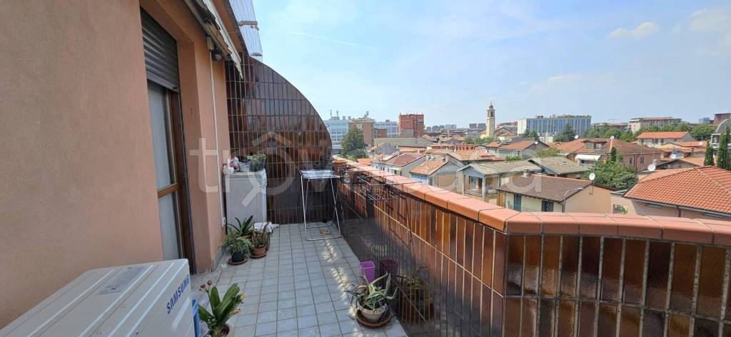 appartamento in vendita a Milano in zona Precotto