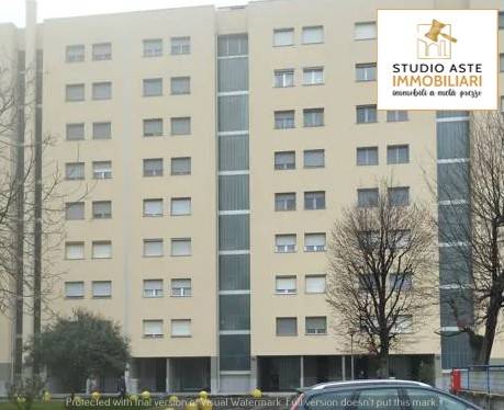 appartamento in vendita a Milano in zona Corvetto