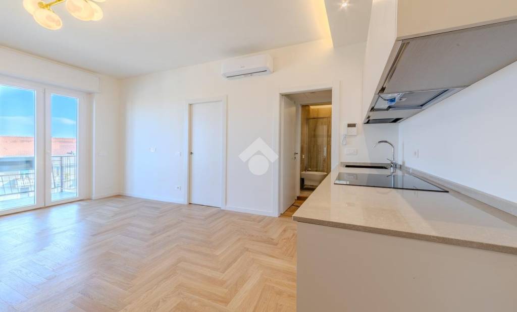 appartamento in vendita a Milano in zona Loreto