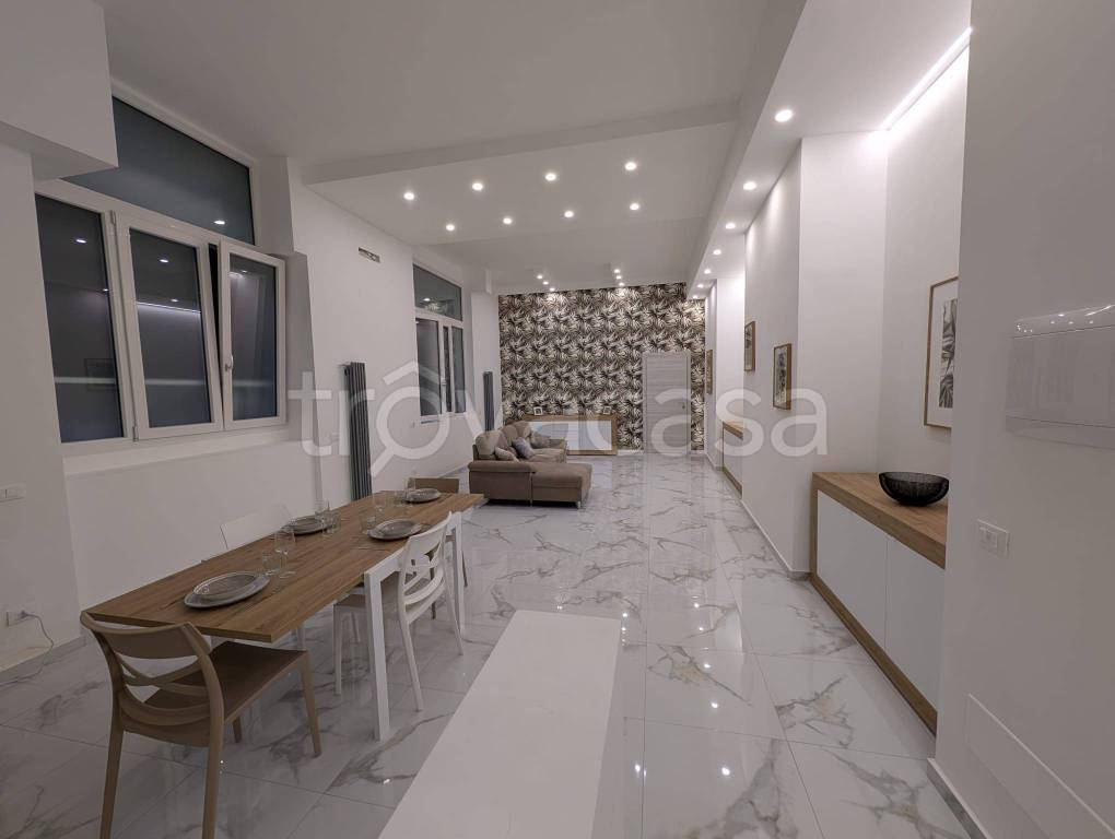 appartamento in vendita a Milano in zona Guastalla