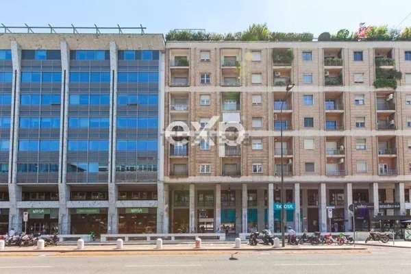 appartamento in vendita a Milano in zona Centro Direzionale