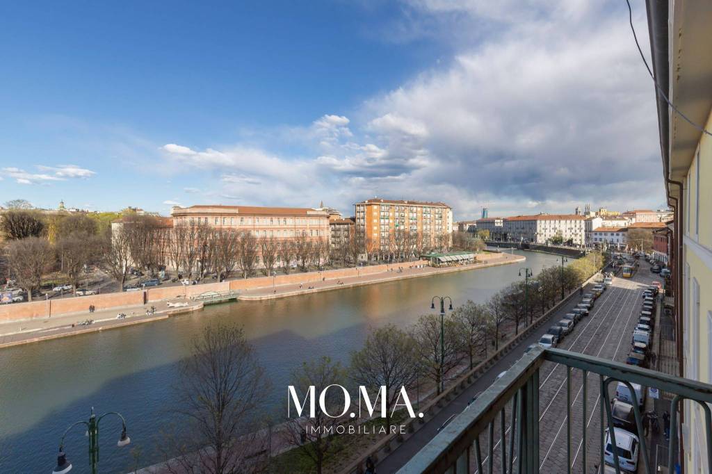 appartamento in vendita a Milano in zona Porta Genova